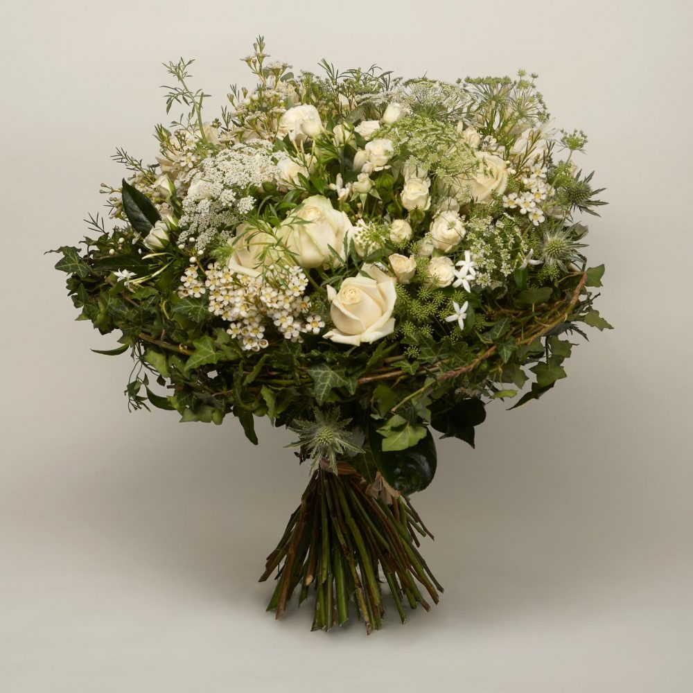 Bouquet of white flowers - Le bucolique