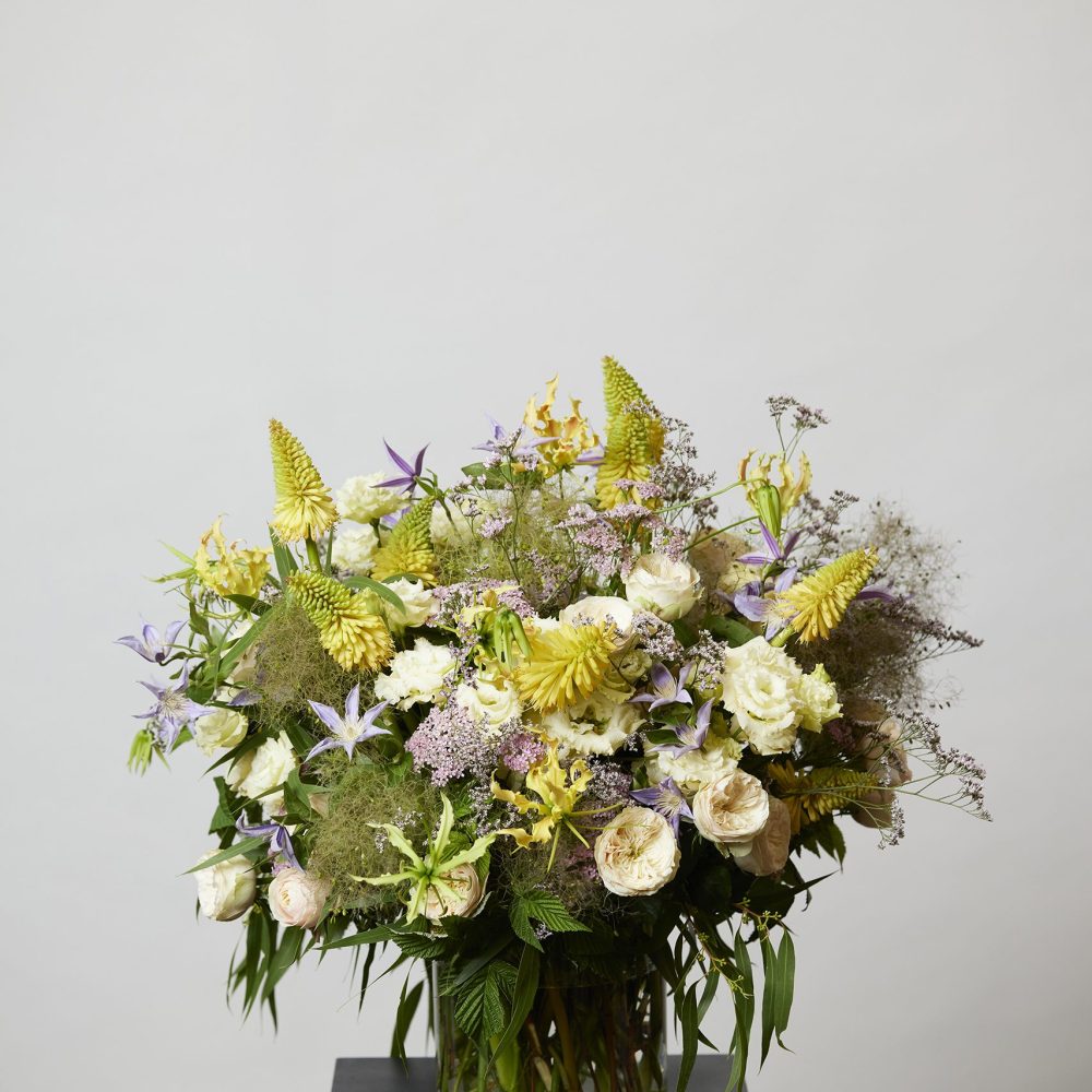 Photo non contractuelle –
Bouquet présenté en taille L Disponible en 3 tailles et sur-mesure