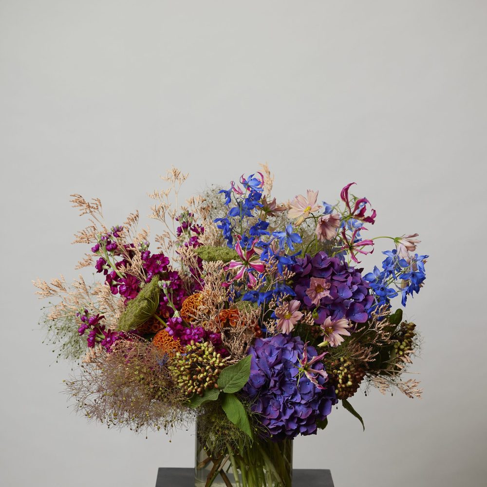 Photo non contractuelle –
Bouquet présenté en taille L Disponible en 3 tailles et sur-mesure